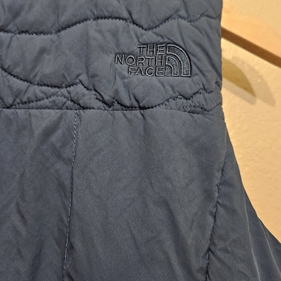The North Face Blue Women's Vest - Picture 5 of 8